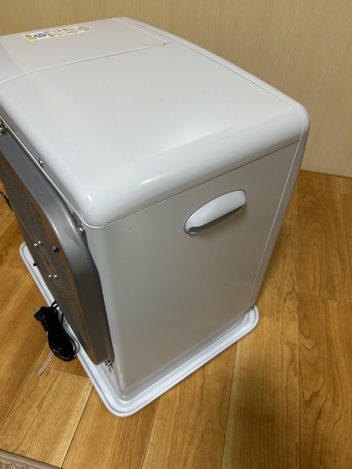 DAINICHI ダイニチ 強制通気形開放式石油ストーブ FW-5622L ホワイト