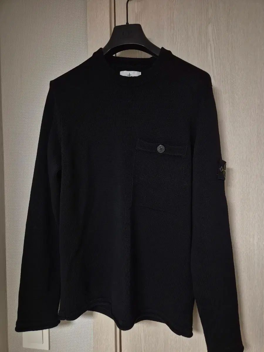 STONE ISLAND ストーンアイランド ブラックニット M 【公式通販】