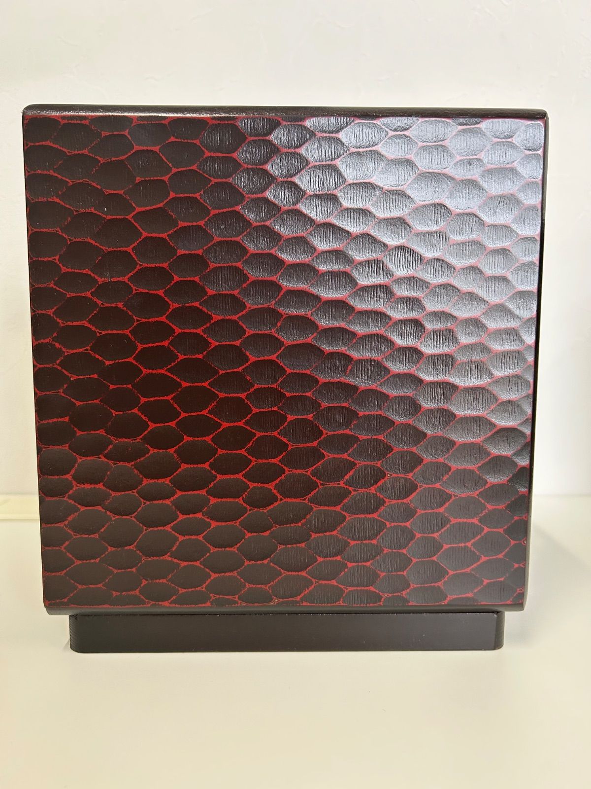 鎌倉彫 三段小引き出し - メルカリ