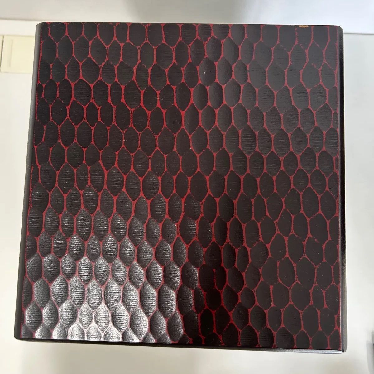 鎌倉彫 三段小引き出し - メルカリ