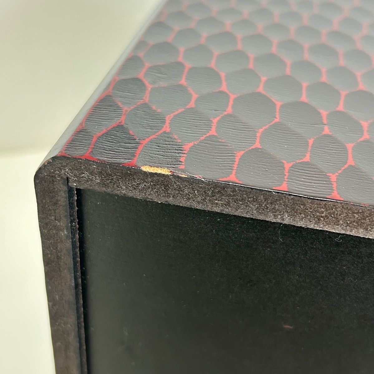 鎌倉彫 三段小引き出し - メルカリ