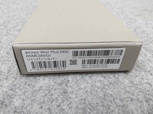 未使用品】 arrows We2 Plus M06 SIMフリー シャンパンシルバー iiJmio