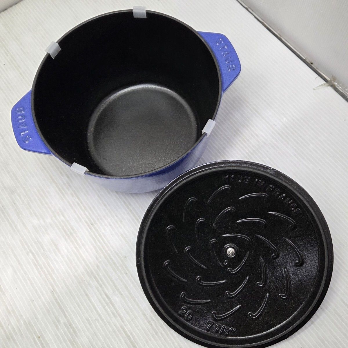 STAUB ラココットde GOHAN. L. ブルーベリー両手鍋 20cm
