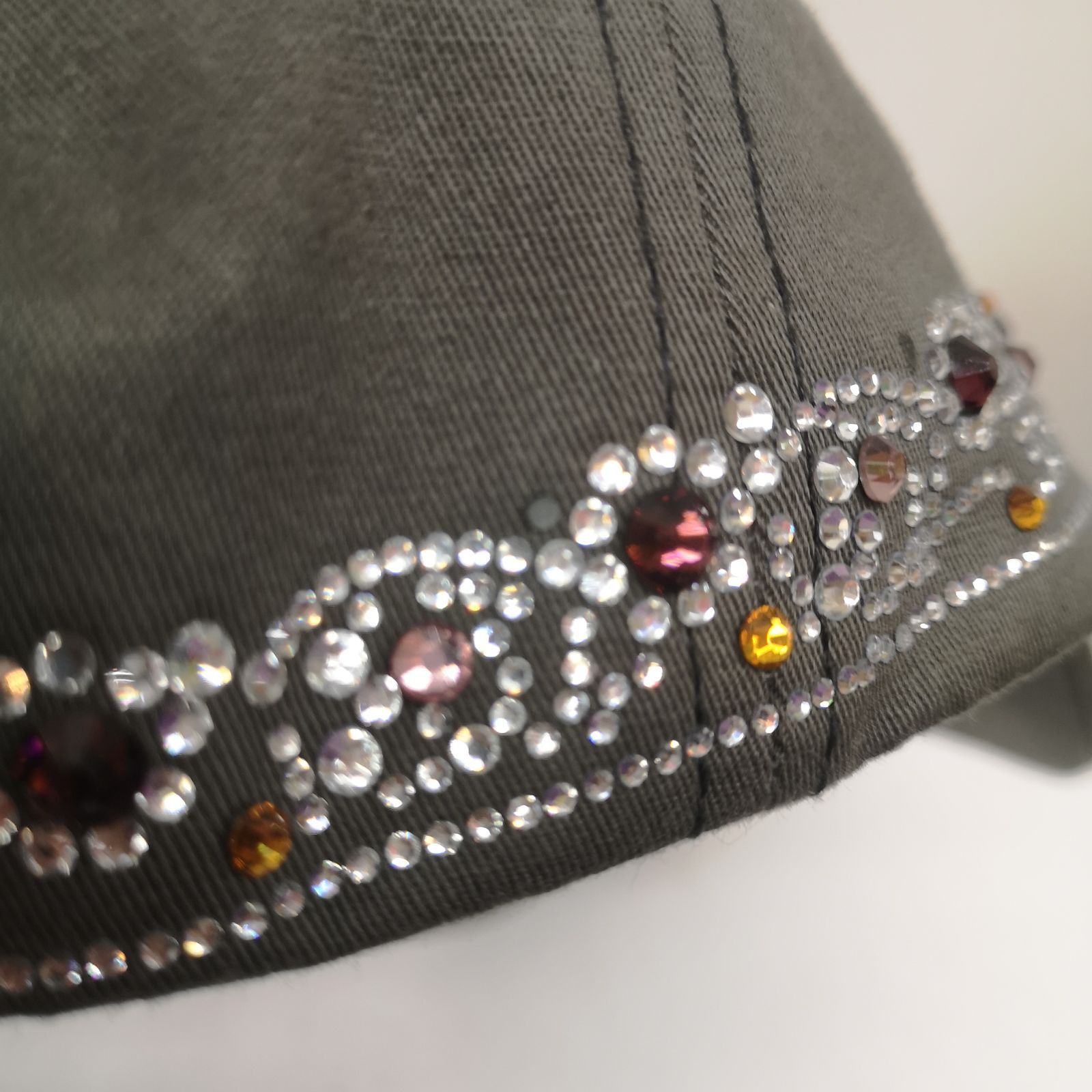 古着 BossUp EXCLUSIVE RHINESTONE TIARA CAP NUBIAN限定 ライン