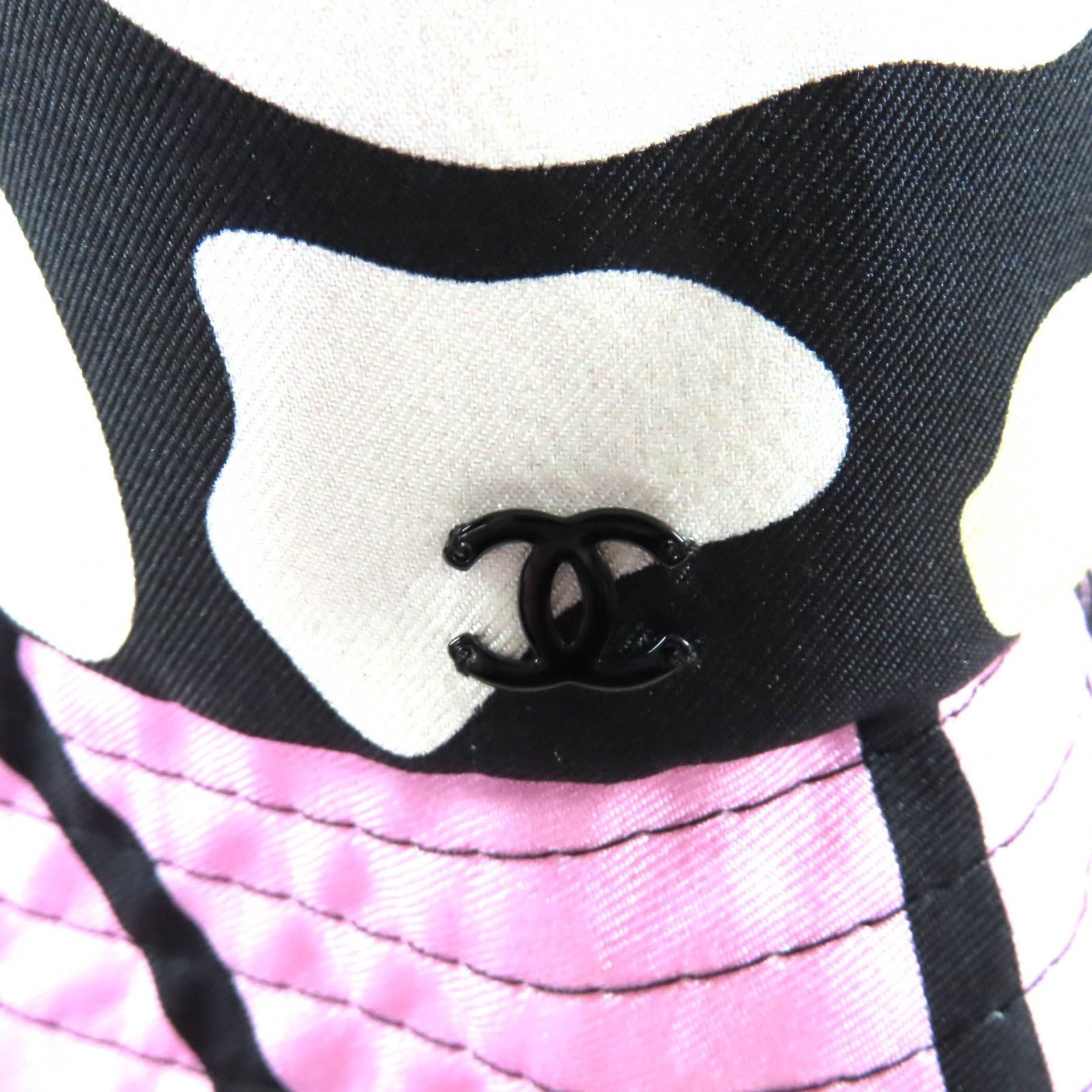 極美品☆CHANEL シャネル シルク100％ ココマークプレート付 カメリア