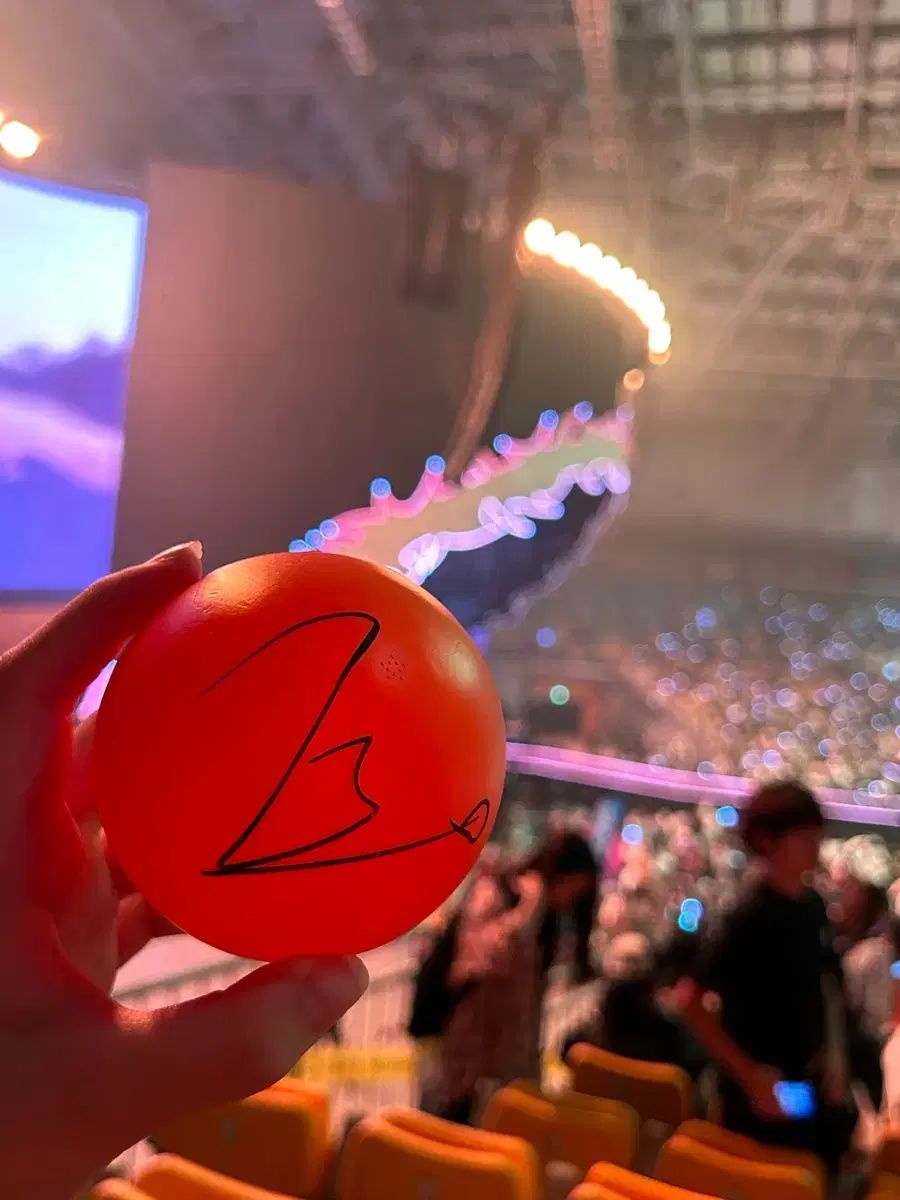 RIIZE（ライズ） ウォンビン(WONBIN) サインボール - メルカリ