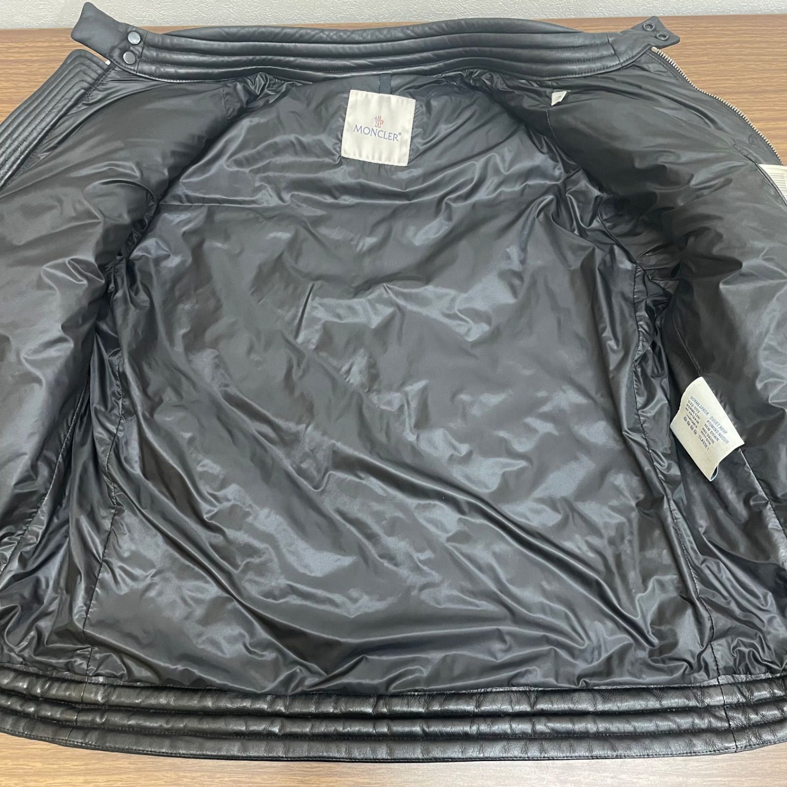 b)MONCLER モンクレール GEMOT ジェモット レザーダウンジャケット 