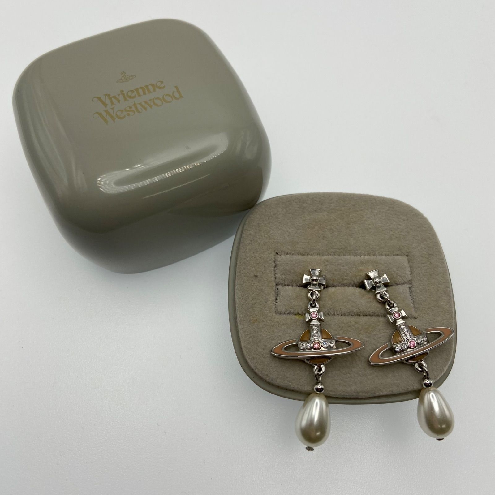 ヴィヴィアンウエストウッド Vivienne Westwood ピアス アクセサリー