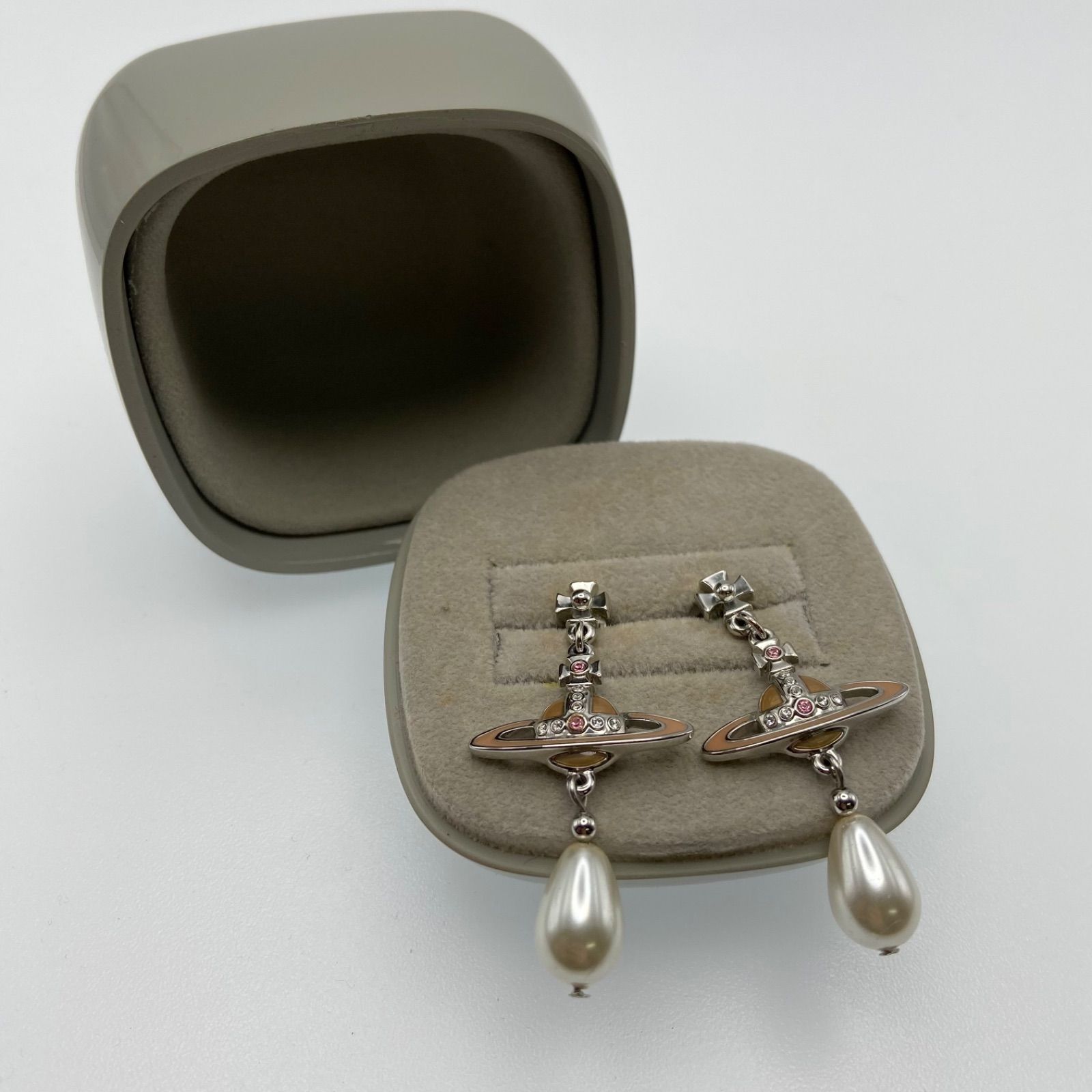 ヴィヴィアンウエストウッド Vivienne Westwood ピアス アクセサリー