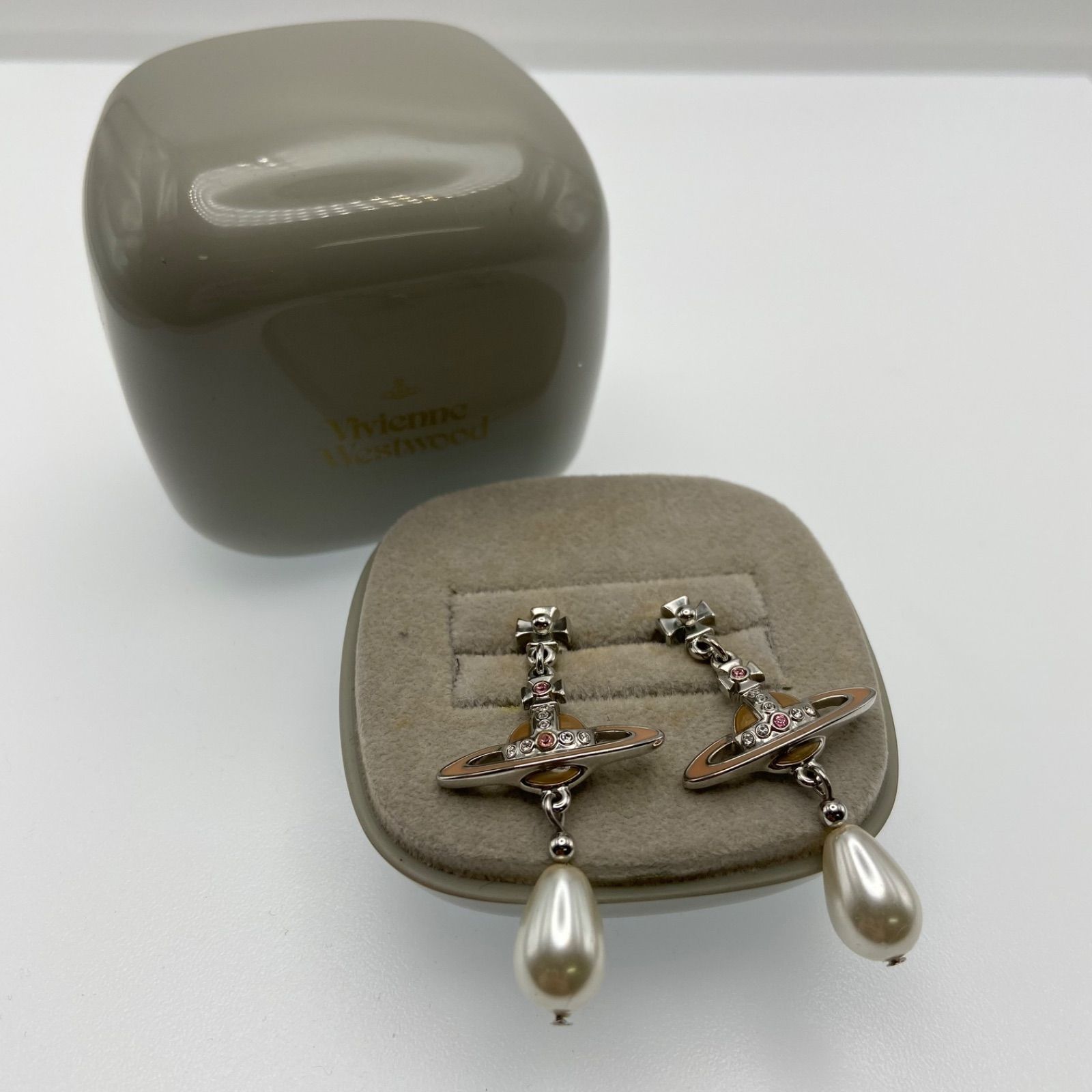 ヴィヴィアンウエストウッド Vivienne Westwood ピアス アクセサリー