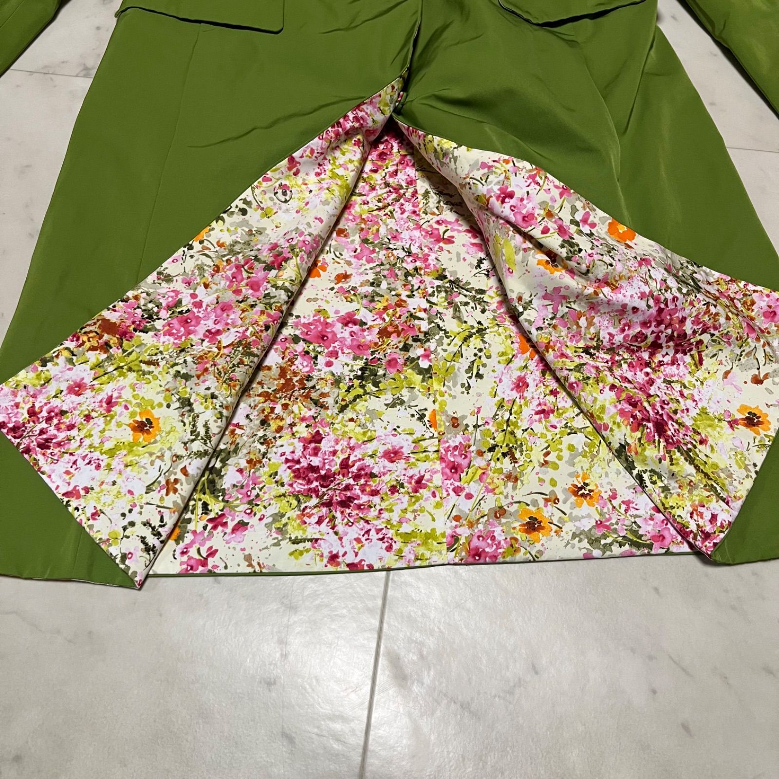 TO BE CHIC トゥービーシック リバーシブル 花柄 スプリングコート 