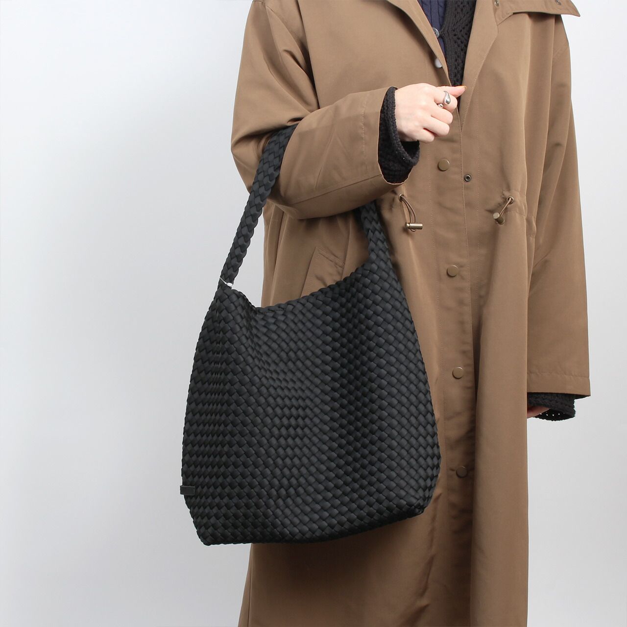 ナゲディ NAGHEDI バッグ ハンドバッグ NOMAD MEDIUM HOBO [ネオプレン 