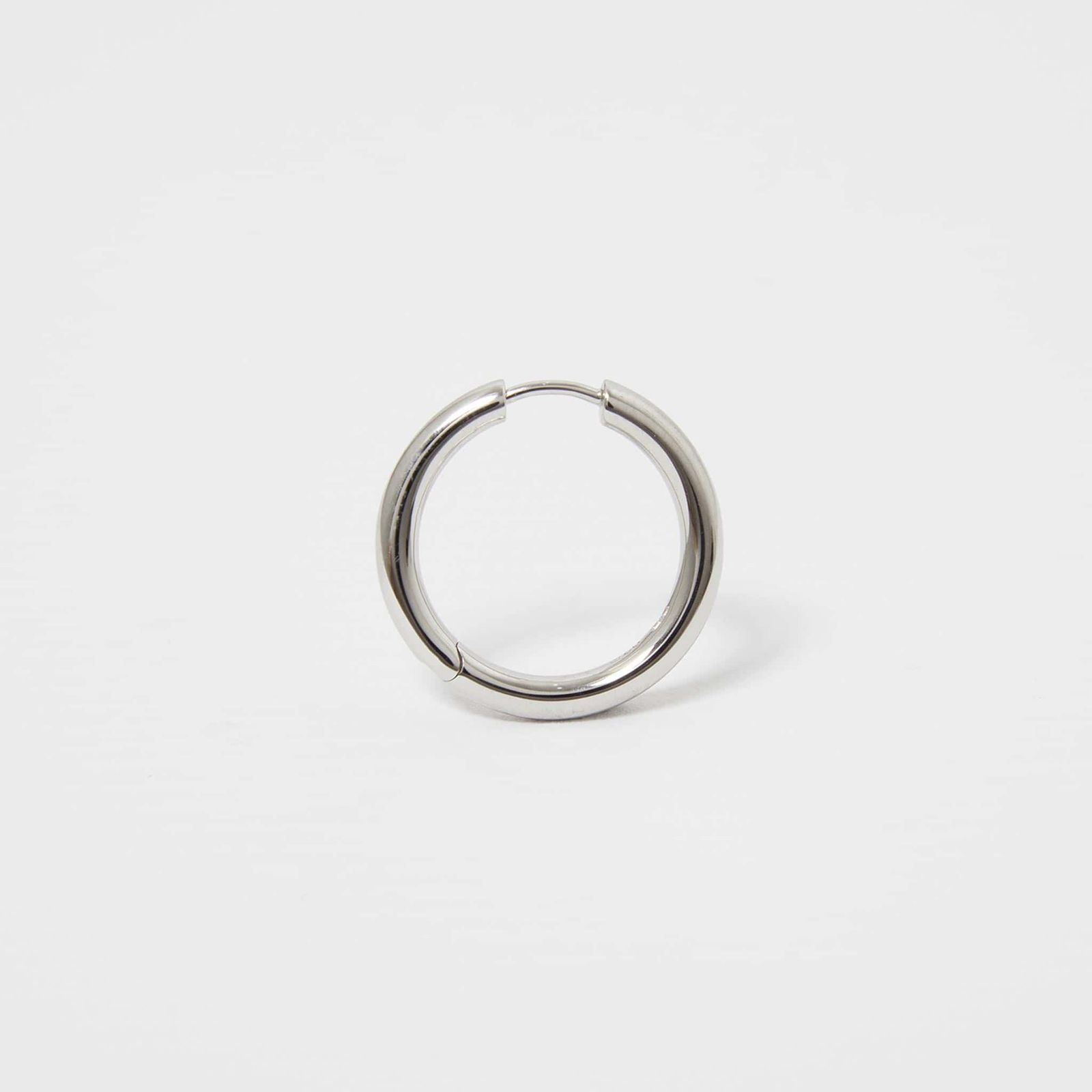 トムウッド TOM WOOD ピアス CLASSIC HOOPS MEDIUM [クラシックフープ
