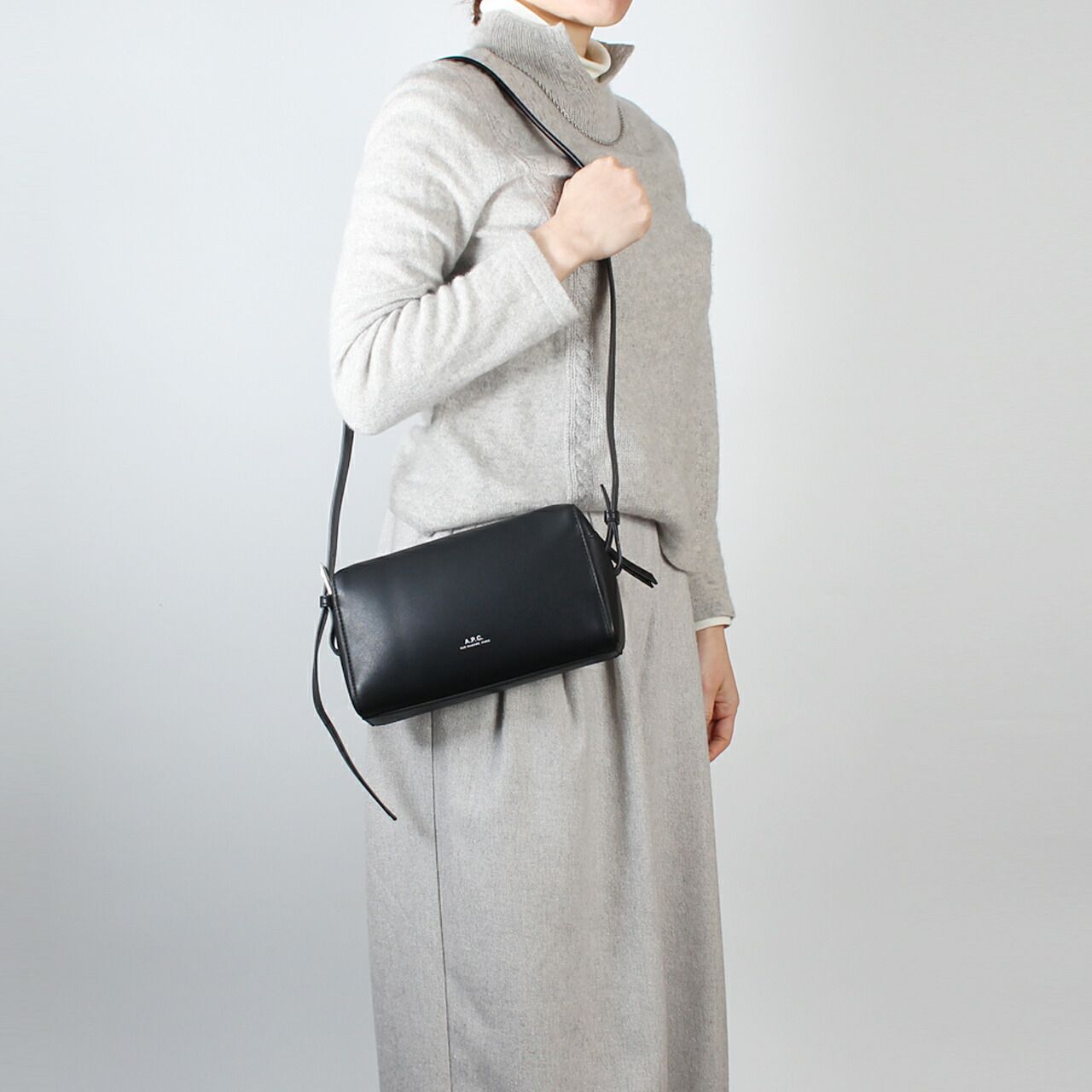アーペーセー A.P.C. バッグ ショルダーバッグ NINO CAMERA BAG [ニノ 
