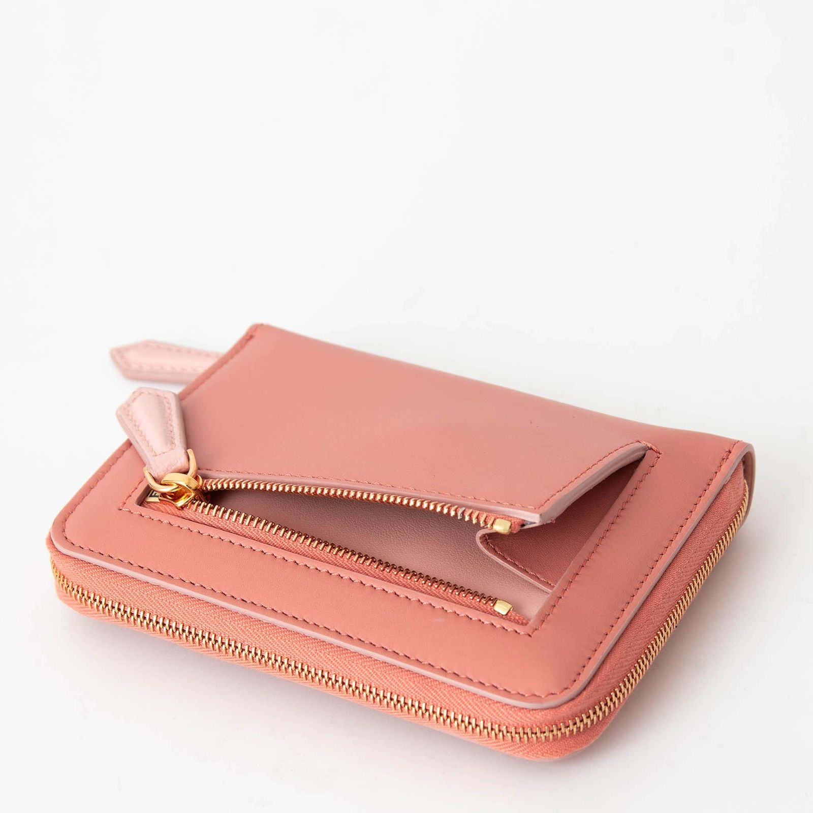 フェンディ FENDI 財布 ラウンドファスナー二つ折り財布 FF DIAMONDS