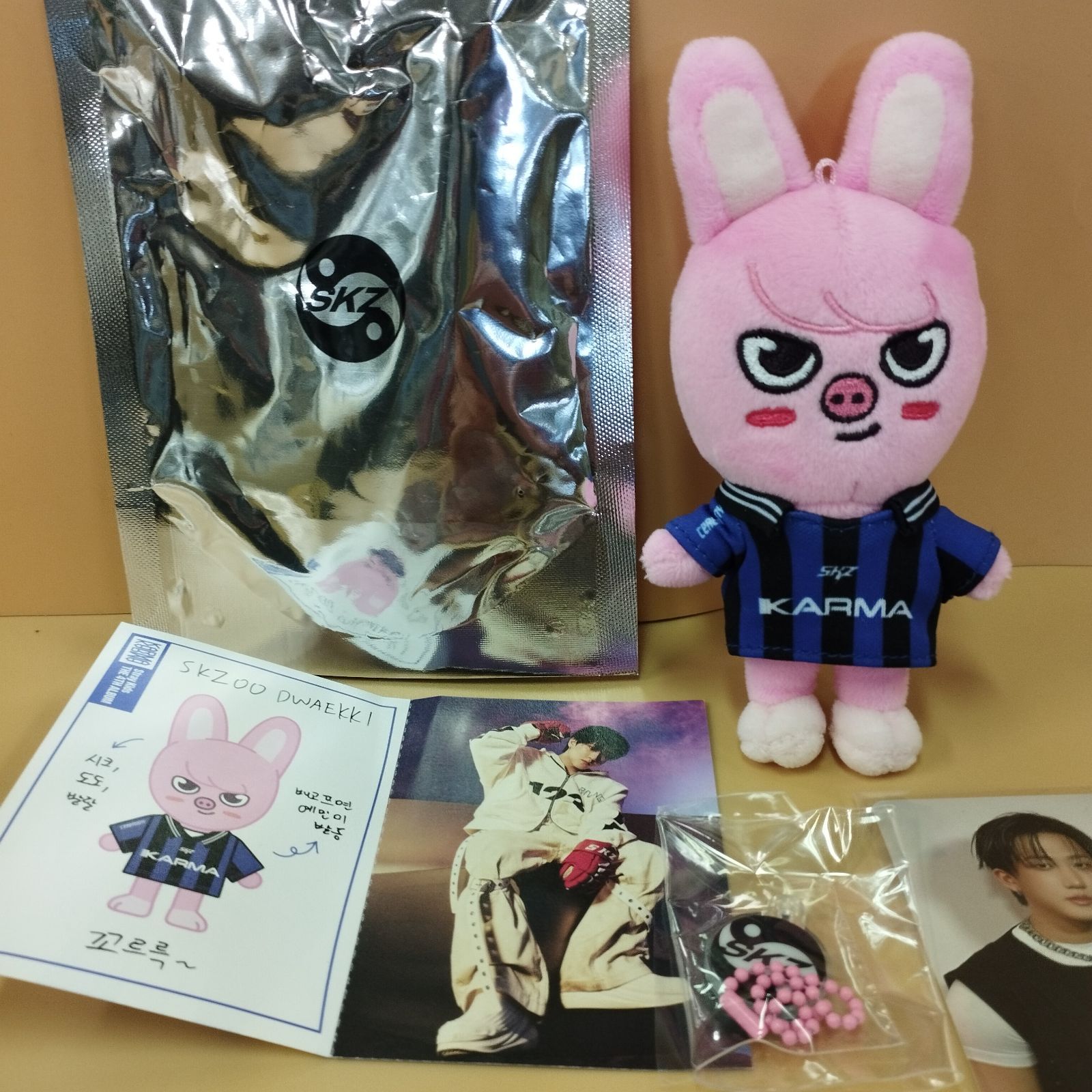 D35865】未使用 KARMA SKZOOver チャンビン トゥエッキ セット - メルカリ