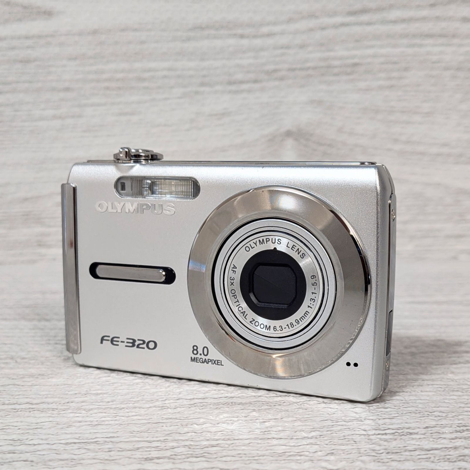 OLYMPUS オリンパス FE-320 デジカメ シルバー コンパクト デジタル
