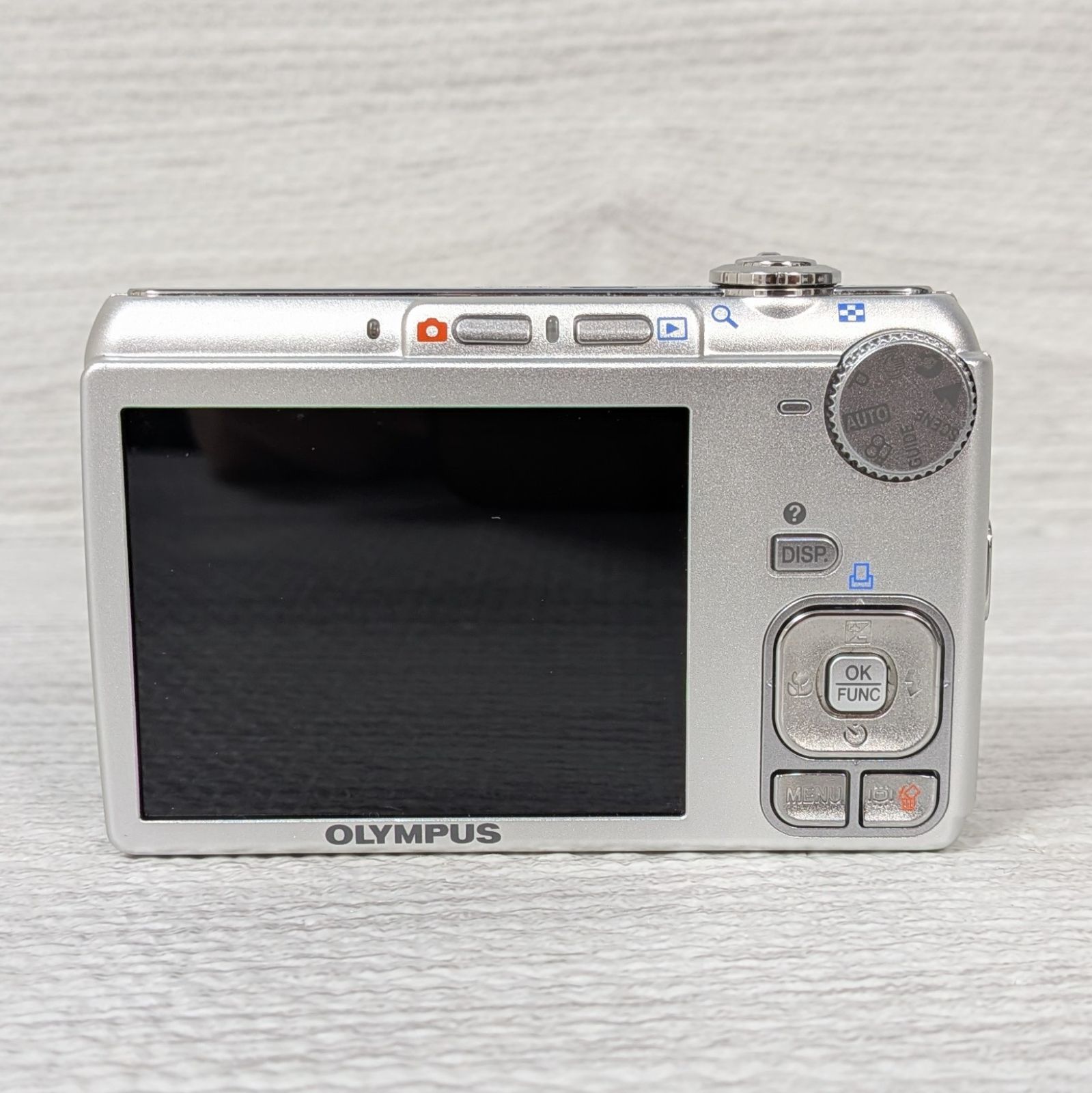 OLYMPUS オリンパス FE-320 デジカメ シルバー コンパクト デジタル