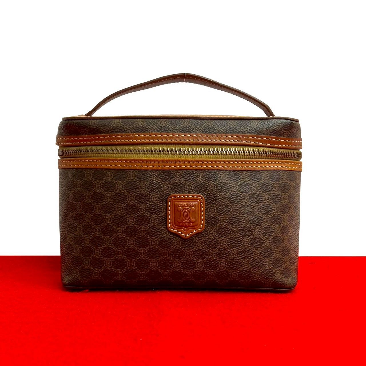 極 美品 CELINE セリーヌ ヴィンテージ マカダム ブラゾン 極 美品 CELINE セリーヌ ヴィンテージ マカダム ブラゾン