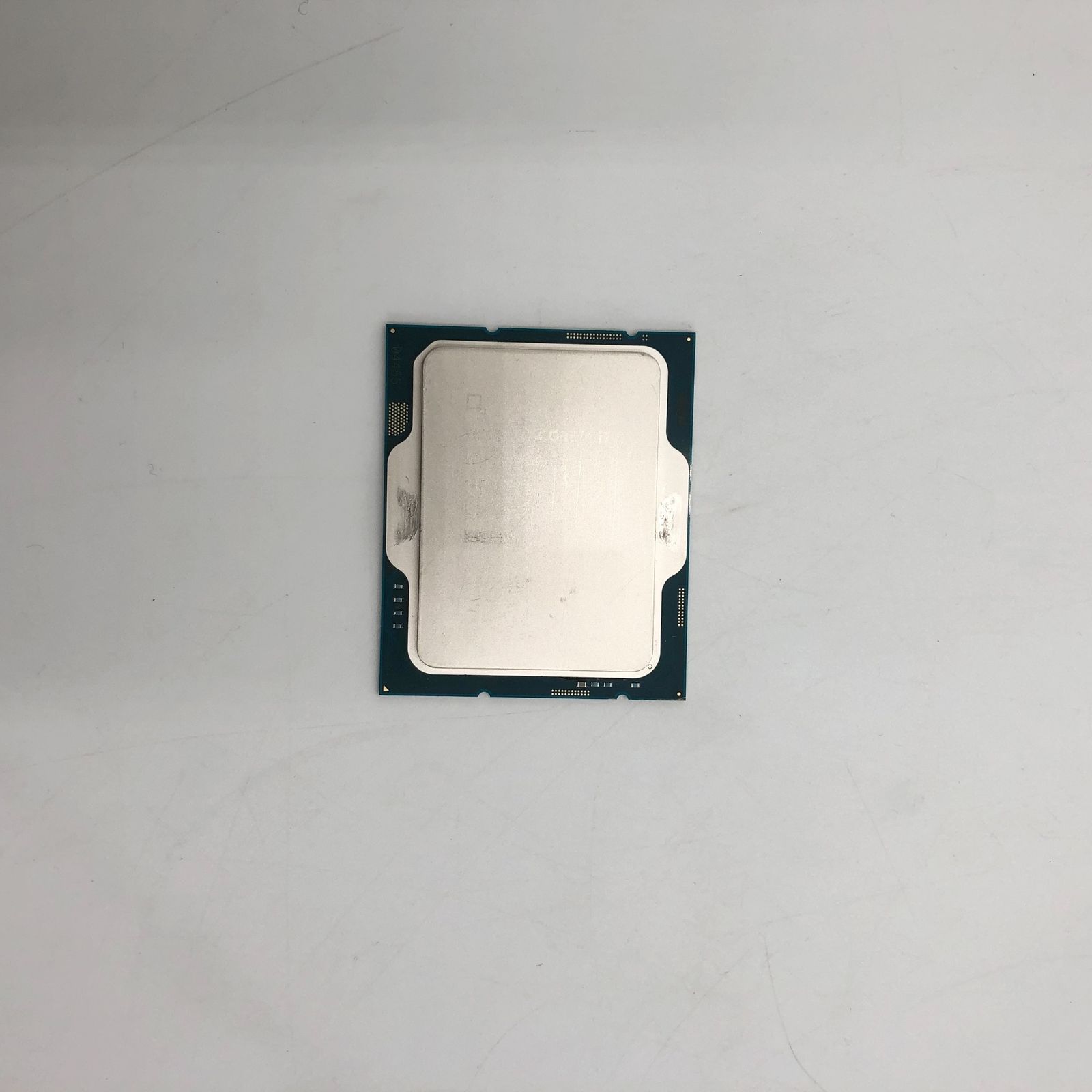 Intel Core i7-14700F デスクトッププロセッサー 20コア (8 Pコア + 12