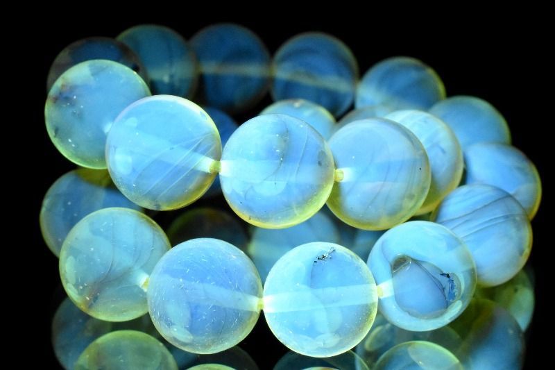 1点物】全粒内包☆限定入荷！ 虫入り琥珀アンバー 7.5mm ブレスレット