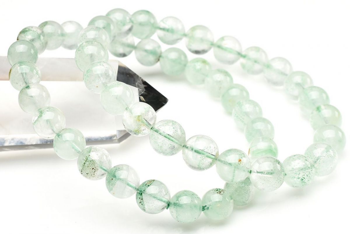 マダガスカル産◇透明 エメラルドグリーンファントムクォーツ 7.5mm