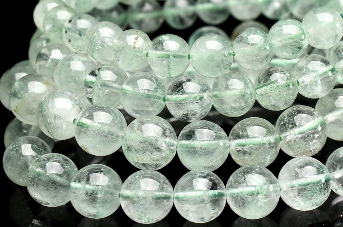 マダガスカル産◇透明 エメラルドグリーンファントムクォーツ 7.5mm