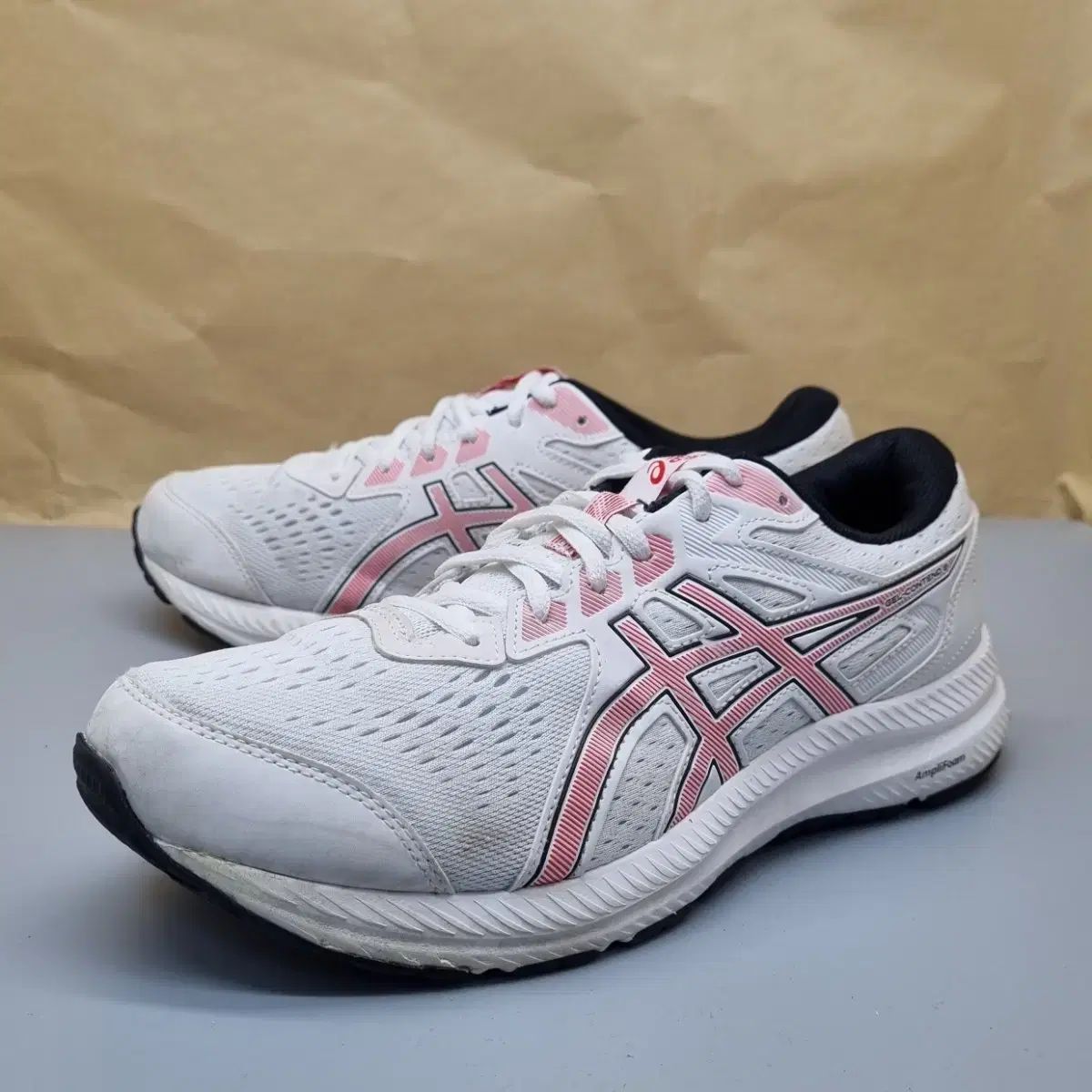 アシックス ゲル 컨テント 8 ランニングシューズ 265 - メルカリ