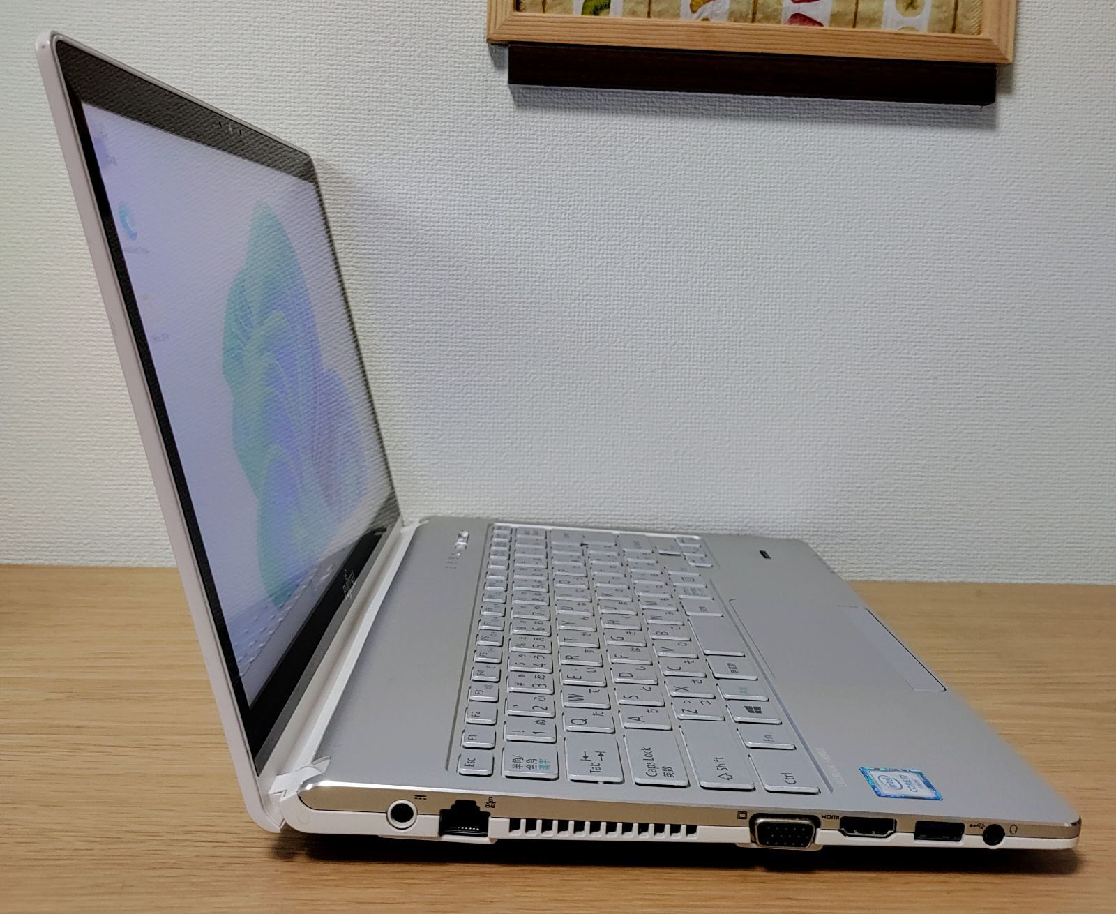 FUJITSU LIFEBOOK Corei7 メモリ8GB SSD256GB タッチパネル対応 高