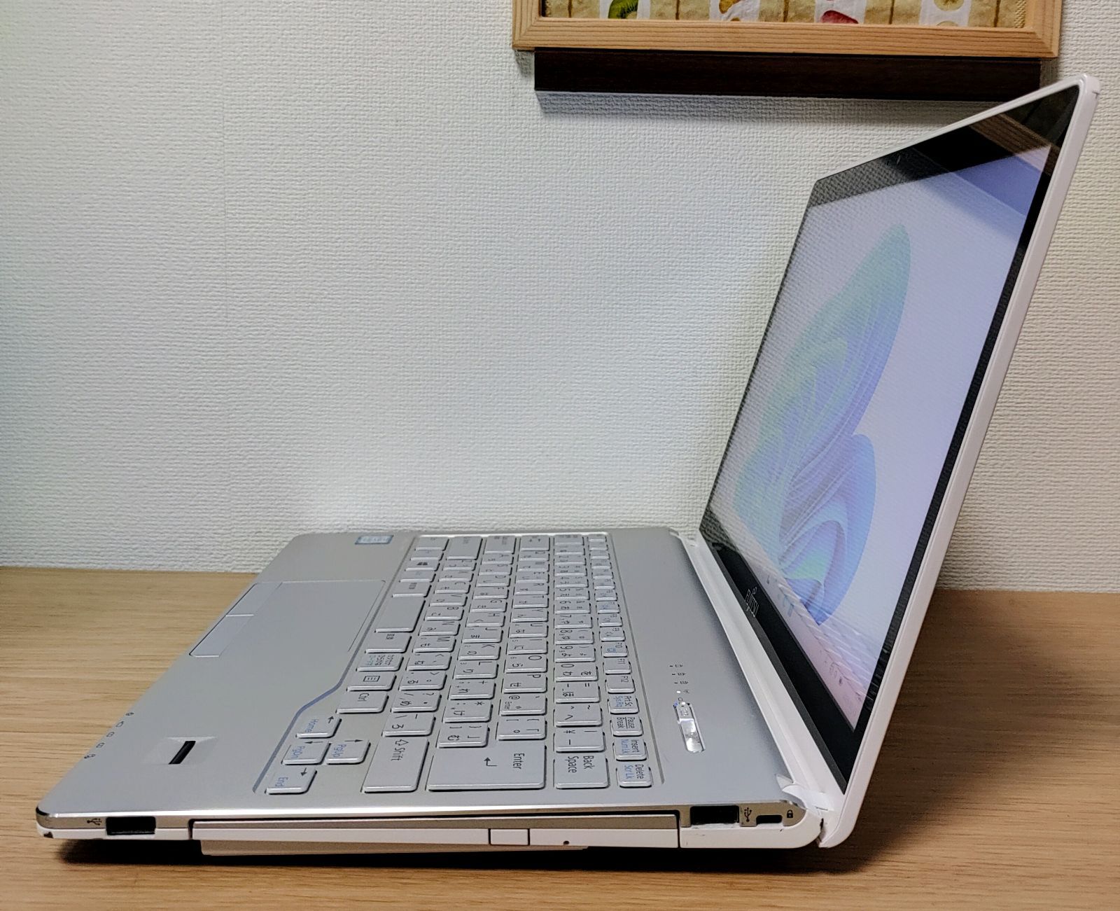 FUJITSU LIFEBOOK Corei7 メモリ8GB SSD256GB タッチパネル対応 高