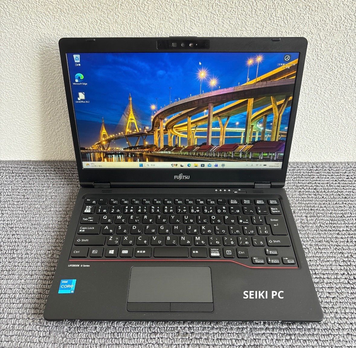 富士通lifebook U7311/F i5-1145G7 メモリ12GB SSD 256GB Win11 顔認証