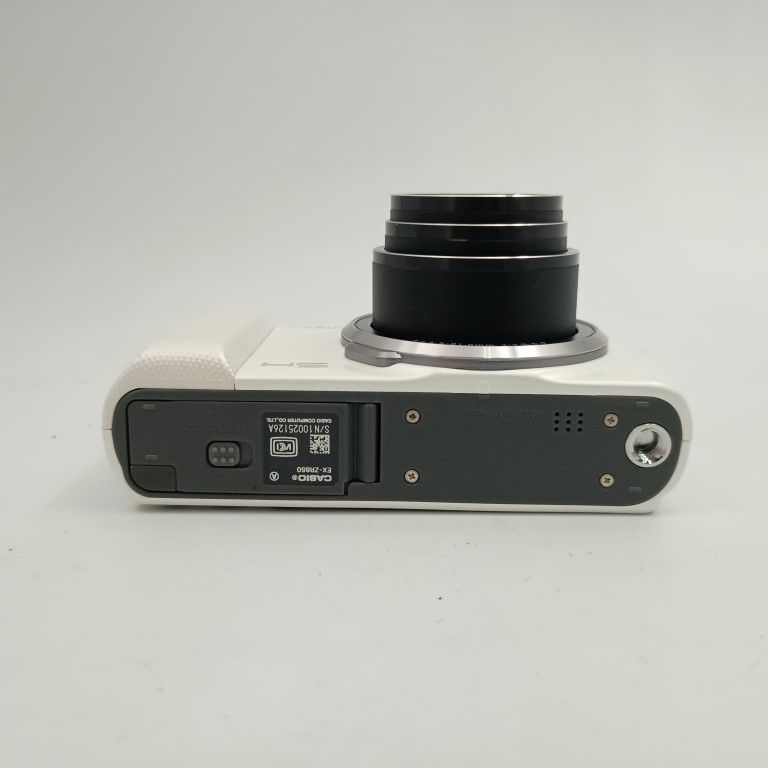 Casio EXILIM EX-ZR850 White コンパクトデジタルカメラ - メルカリ