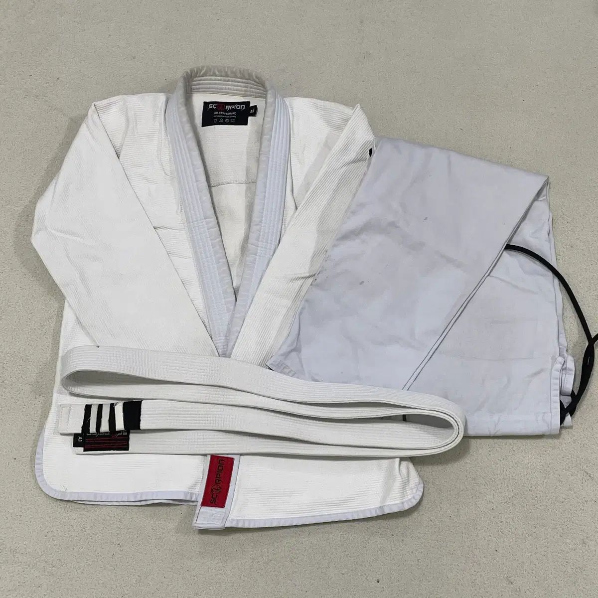 A1 スコーピオン 白 柔術 Jiu-Jitsu 柔道着 0219 | a1 柔術着 SPYDER 