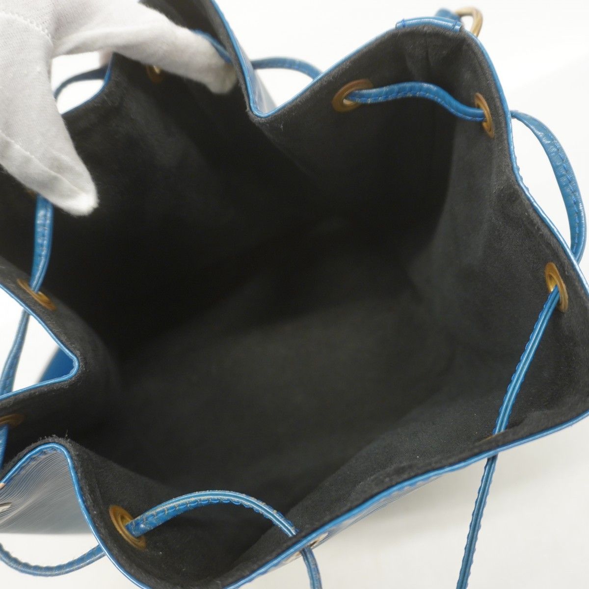 6bc4454】ルイヴィトン ショルダーバッグ エピ プチノエ M44105 トレド