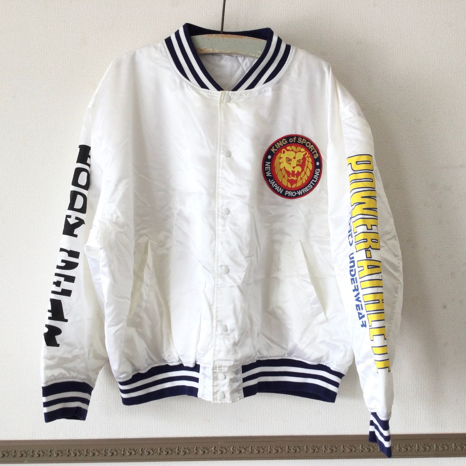 2251 新日本プロレス B.V.D 120th スタジャン ナイロンジャケット