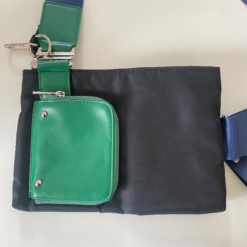 UN3D. アンスリード 5TH ANNIV. マルチボディバッグ ブラック - メルカリ