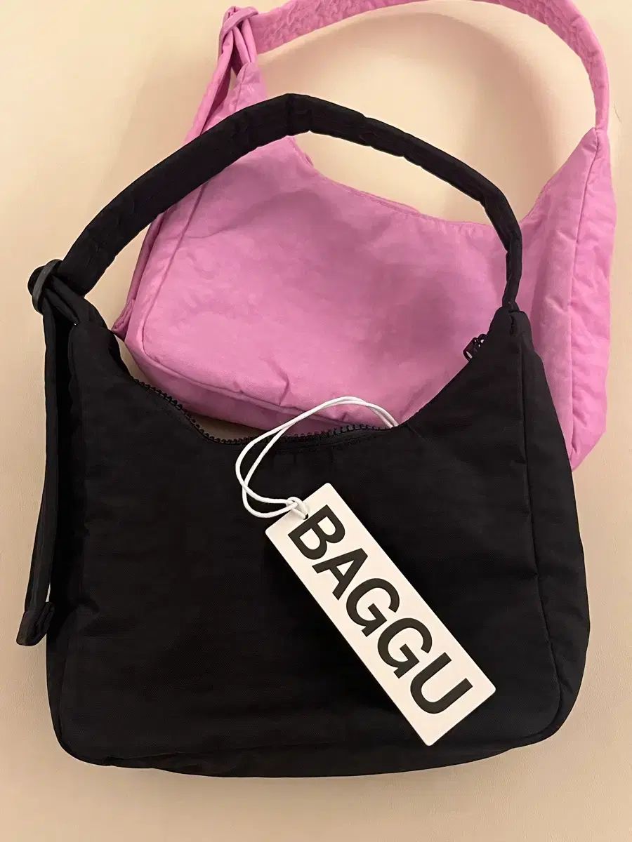 レディース 新品) BAGGU ミニ ナイロン ショルダーバッグ