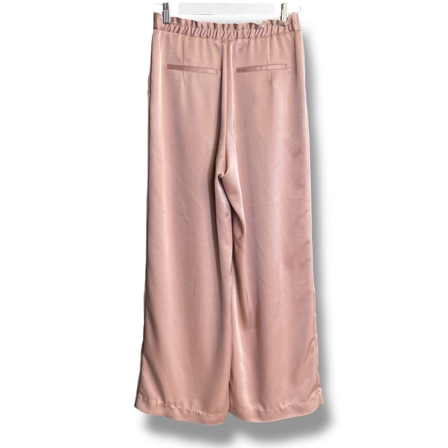 MACHATT マチャット サテンタックパンツ ワイドパンツ サテン 光沢