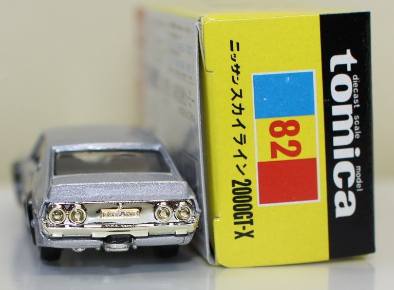 USED 復刻黒箱トミカ 82 ニッサン スカイライン 2000GT-X 240001033055