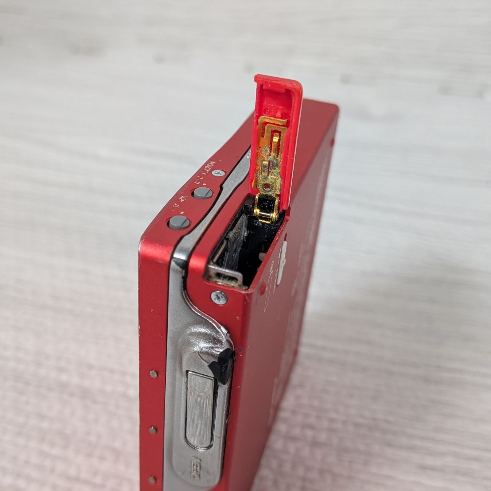 SONY ソニー MZ-R909 MDプレイヤー ジャンク品 レッド 通電確認済 本体