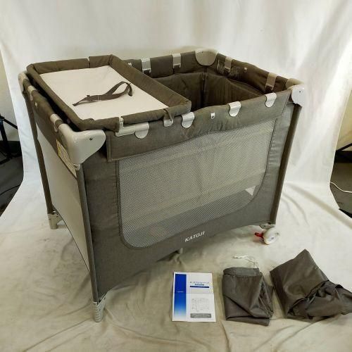 ベビー家具・寝具 ポータブルベビーベッド おむつ替えテーブル付 カトージ