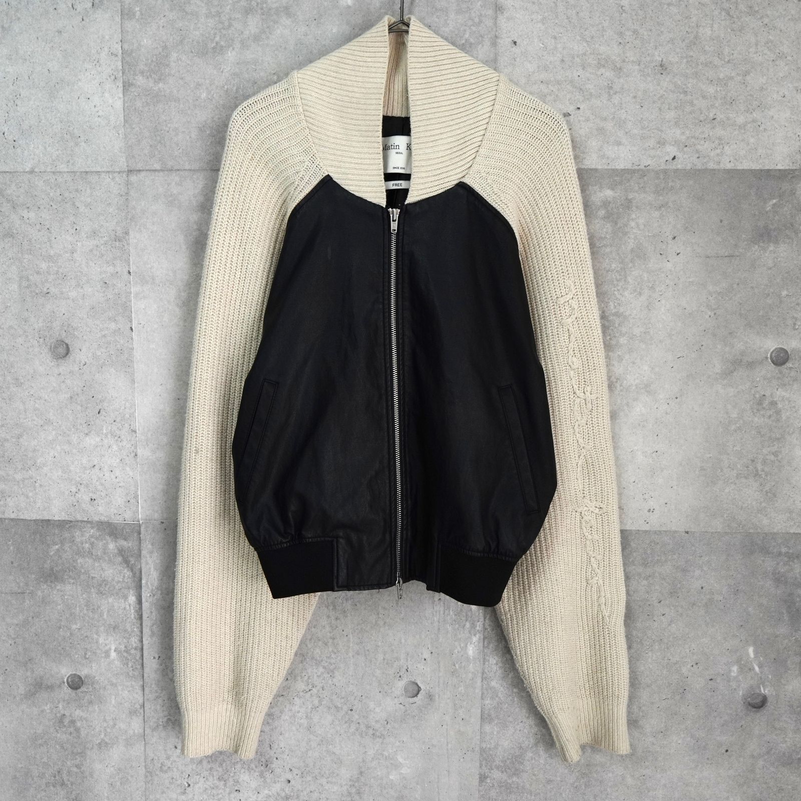 MATIN ROUGH COATING CROP BOMBER Designed for those who appreciate