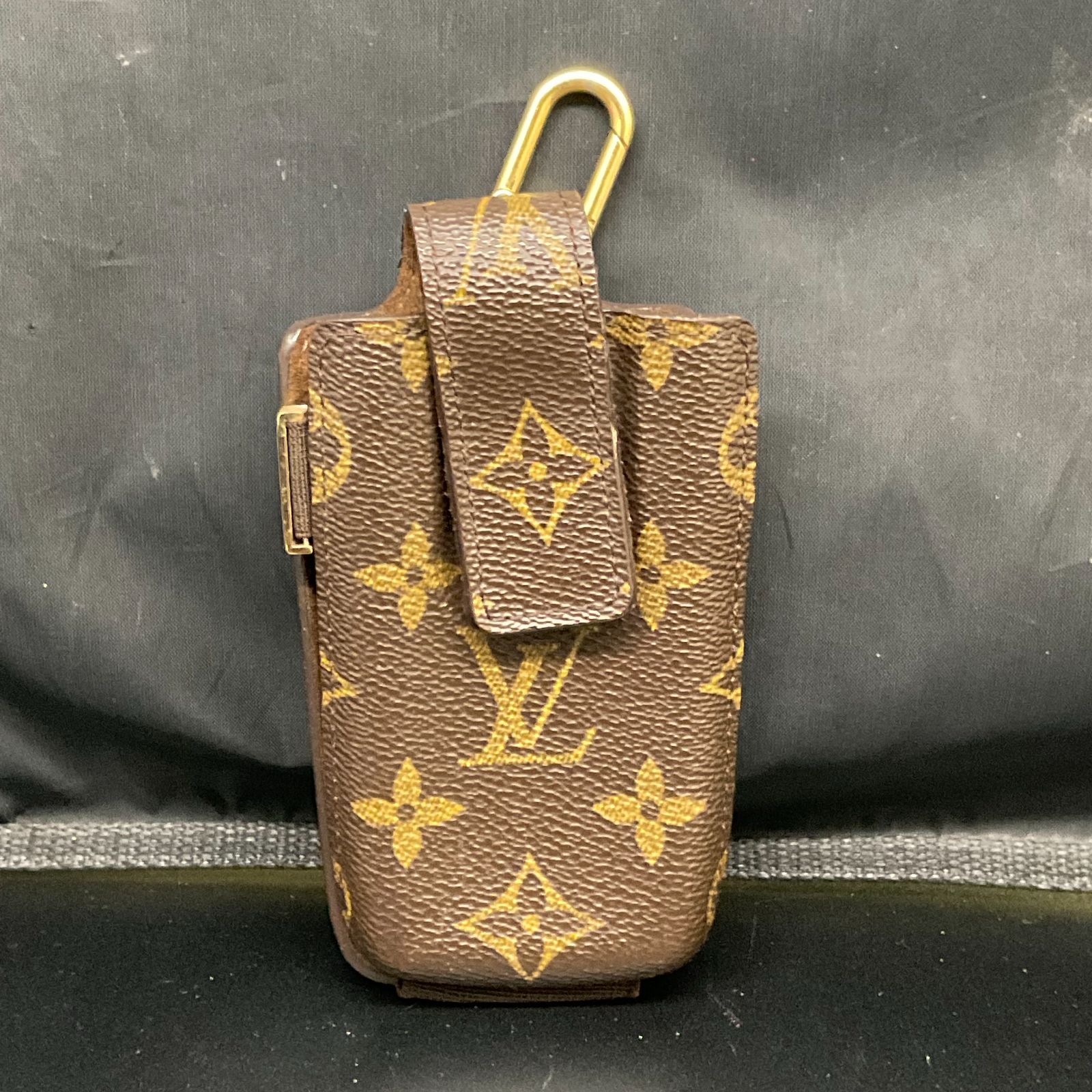 ルイヴィトン 携帯ケース B25110090 - メルカリ