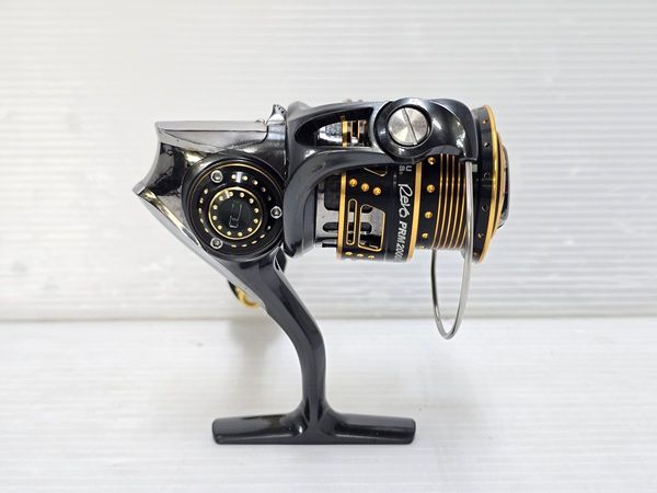 フィッシング 【品】 アブガルシア AbuGarcia スピニングリール レボ