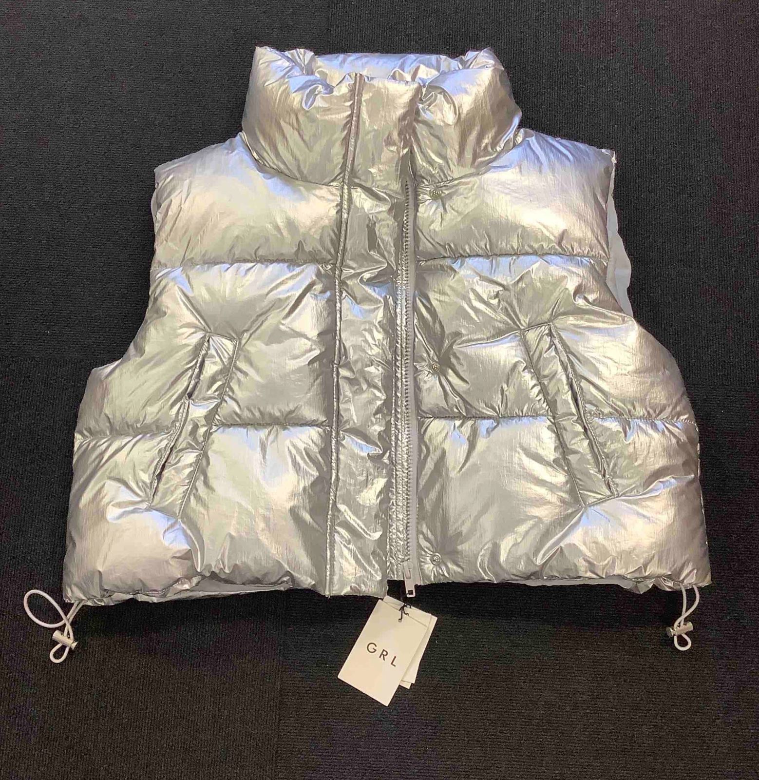 GRLダウンベスト シルバーカラー フリーサイズ - メルカリ