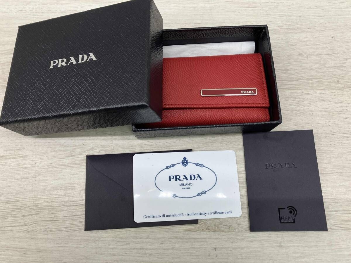 PRADA 6連キーケース／レッド 箱付き ギャランティカード付き - メルカリ