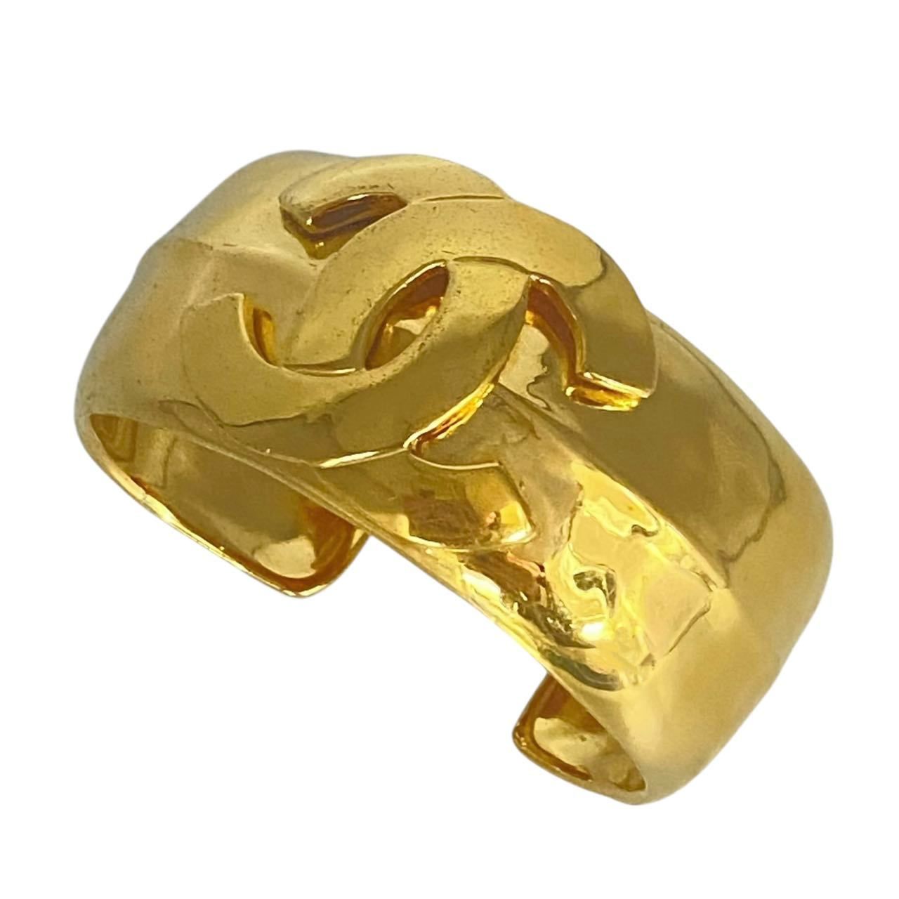 美品 CHANEL シャネル バングル ココマーク ゴールド - メルカリ