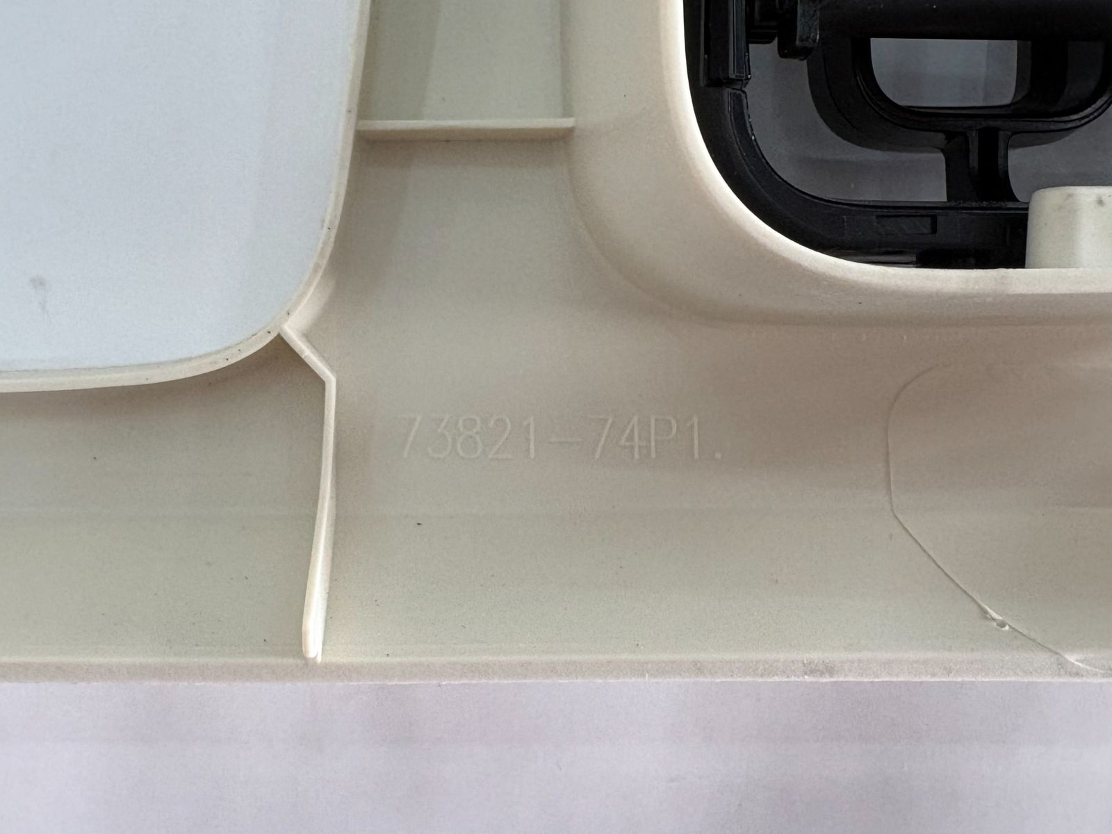 アルト／HA36S／純正インストゥルメントパネルセンタガーニッシュ