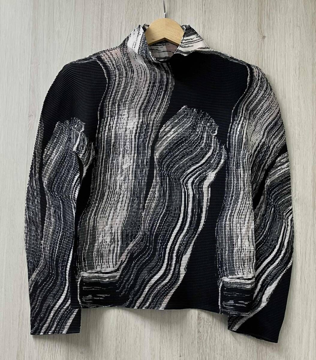 ISSEY MIYAKE me イッセイミヤケ ミー MI33FJ941 ハイネック プリーツ