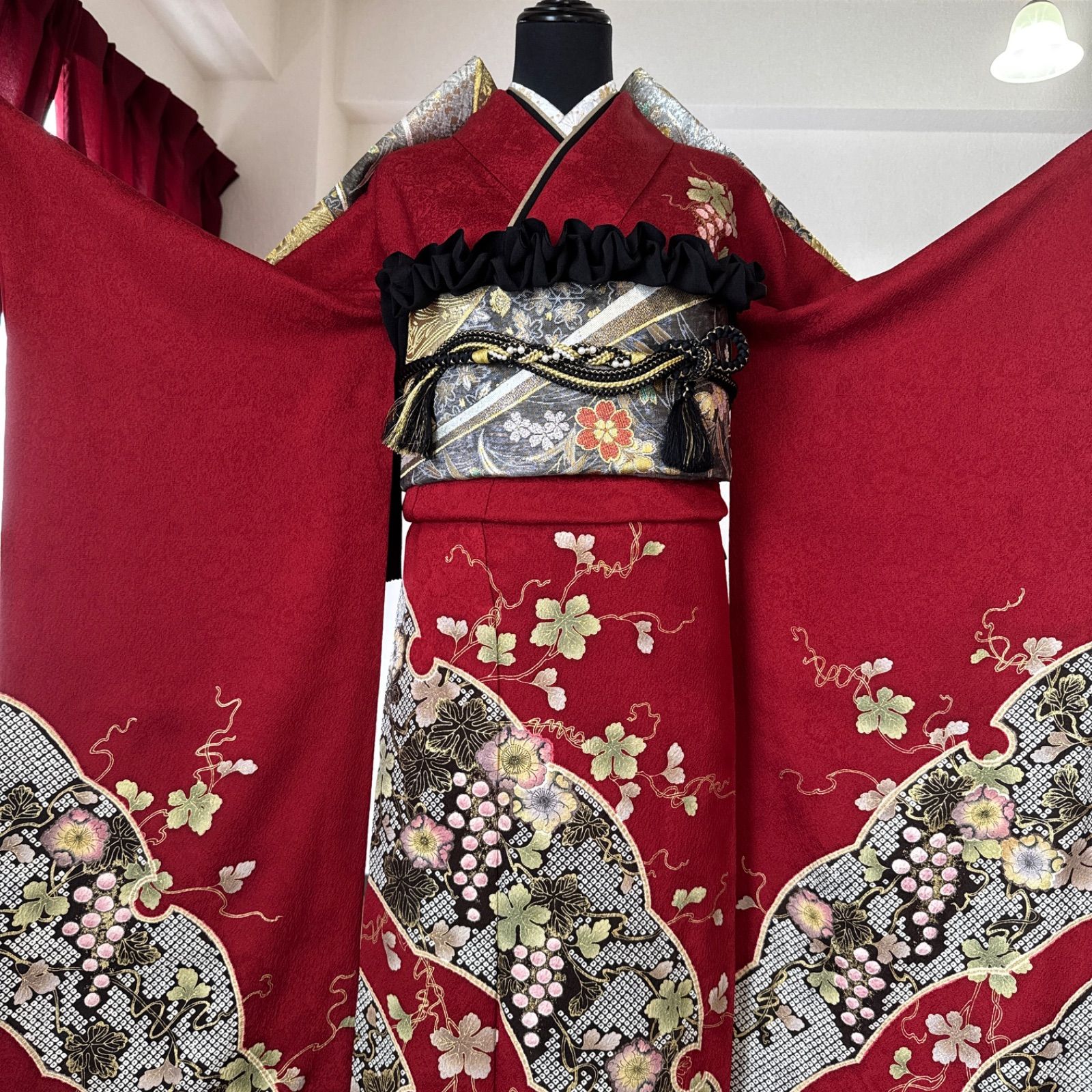 豪華振袖フルセット(6点)・袋帯・半衿・重ね衿・帯揚げ・帯締め